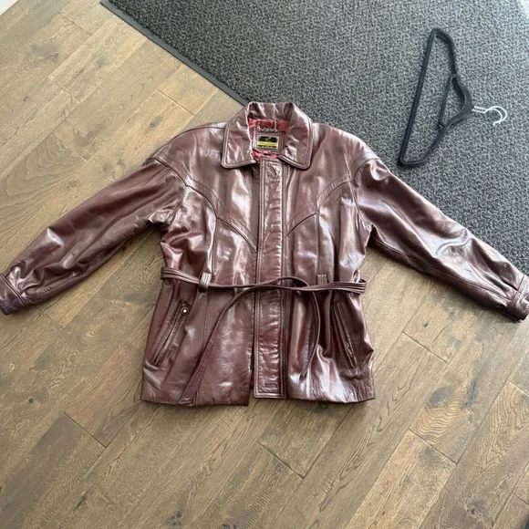 Hennessy 1765 Vintage Burgundy Leather Jacket with Belt - Picture 11 of 15
